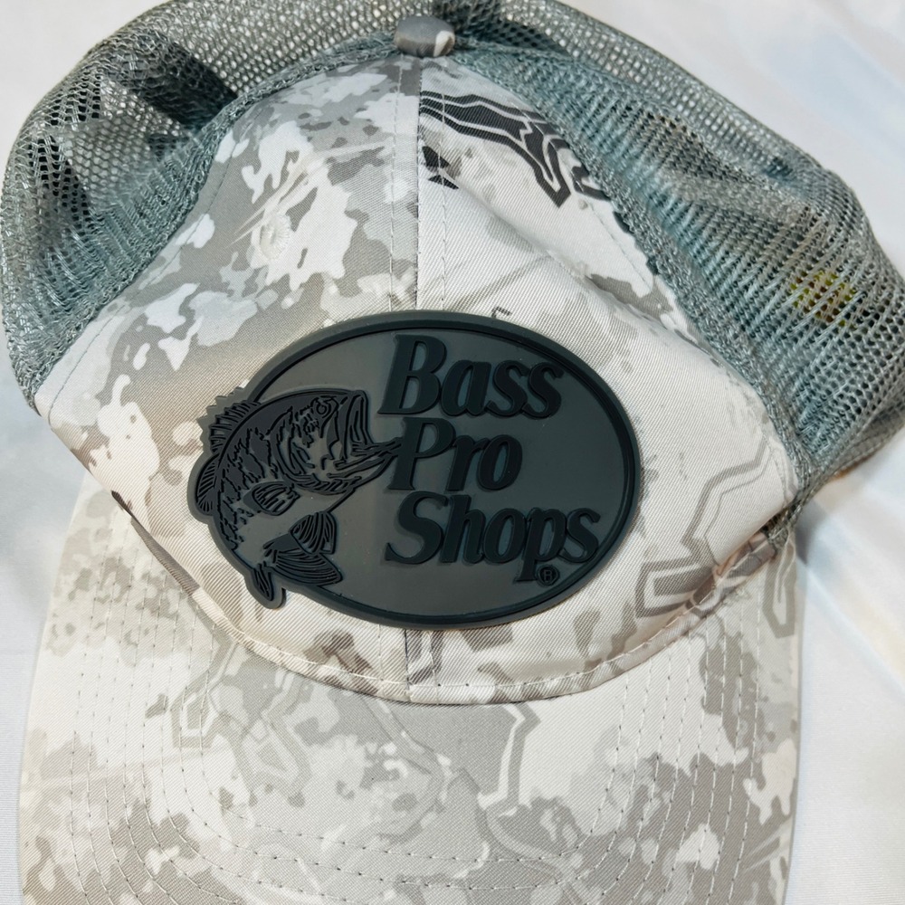 Bass Pro Shops Camo Mesh Back Trucker Hat Gray White Fishing Outdoors